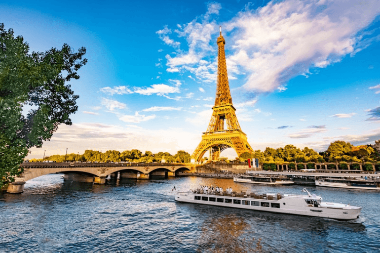 Louvre Museum