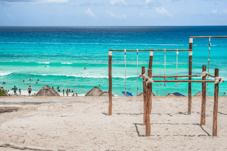 Playa Delfines