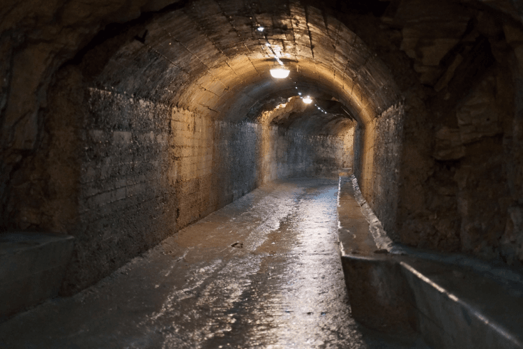 Zerostrasse tunnels