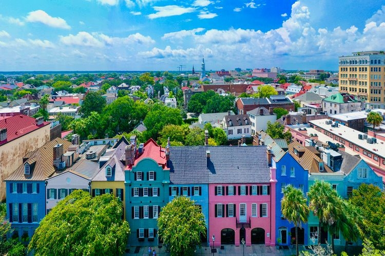 Unique things to do in Charleston Sc, Rainbow Row, Top Villas