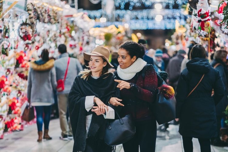 The best time to visit Spain, month by month buide, December Christmas markets, Top Villas