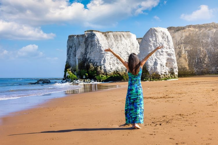 The best beaches near London, Botany Bay, Top Villas