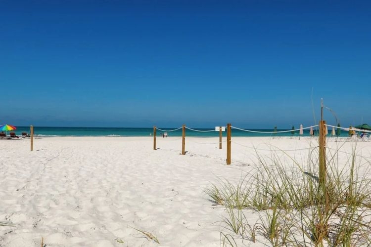 siesta key beach.jpg