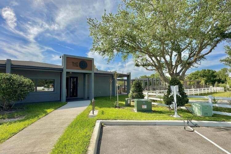 The Hub at Westside resort amenities, clubhouse, Top Villas