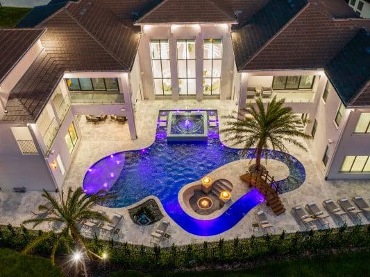 Reunion Resort 18000