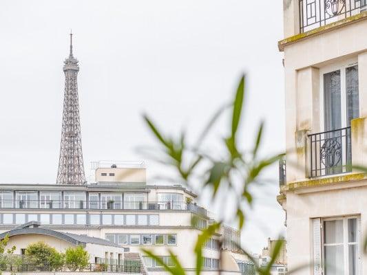 A Sophisticated Spectacle