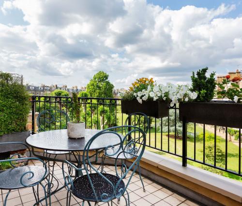 Garden Square Serenity