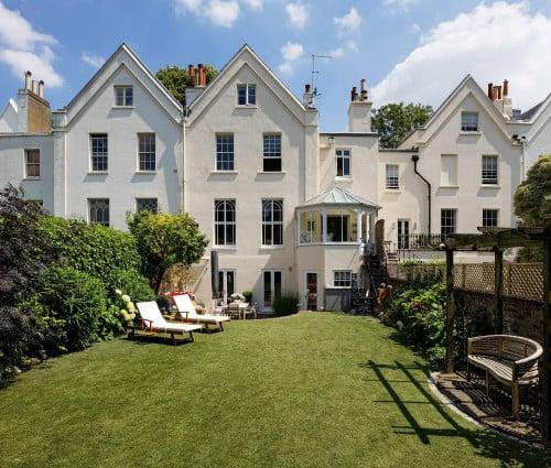 Majestic in Kensington