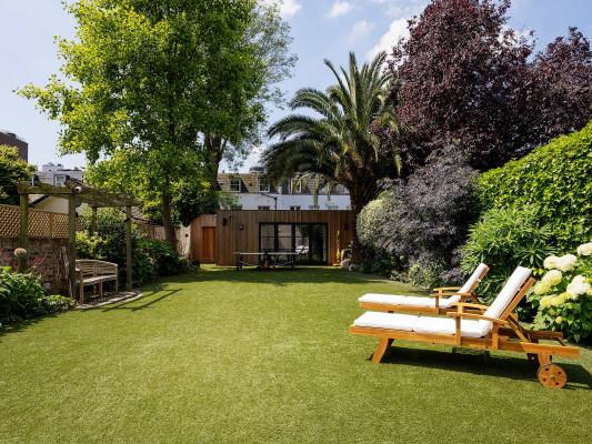 Majestic in Kensington