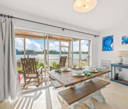 Anna Maria 245