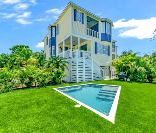 Holmes Beach 166
