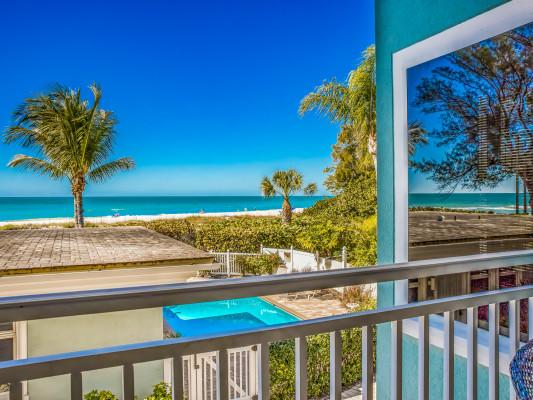Holmes Beach 213
