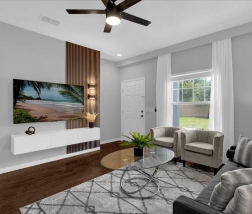 West Lucaya Village 32