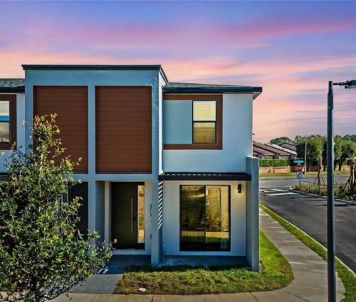 The Hub at Westside 17