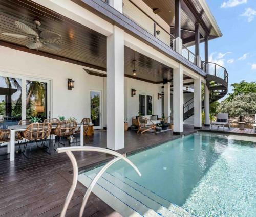 Ritz-Carlton Deckhouse 1