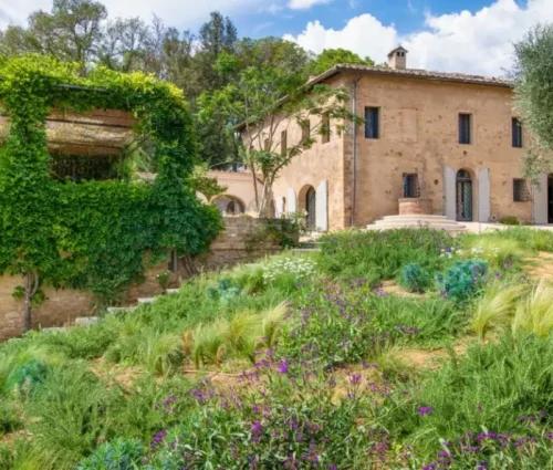 Tuscany 102