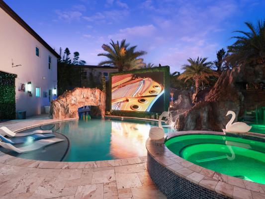 Fantasy Island Resort 1