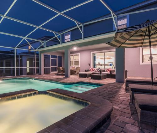 Solara Resort 381