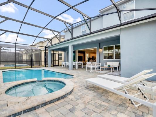 Solara Resort 474