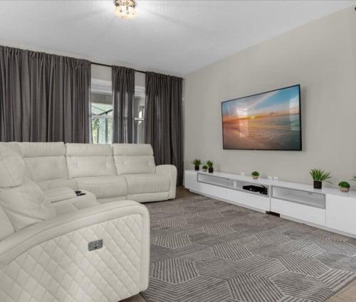 Storey Lake Resort 807