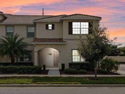 Storey Lake Resort 881