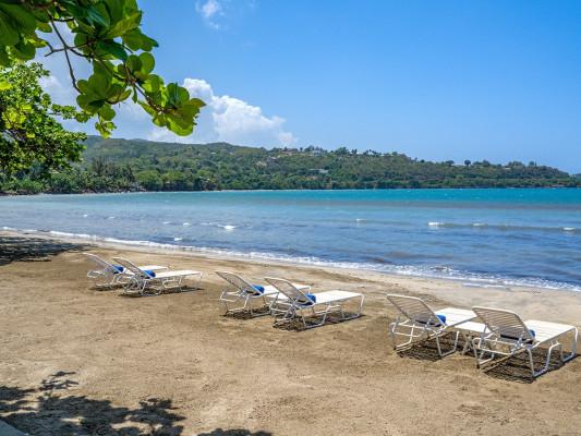  Noble House by the Sea