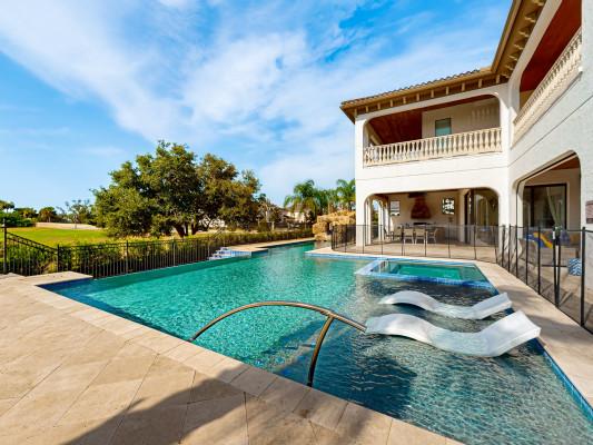 Reunion Resort 1700