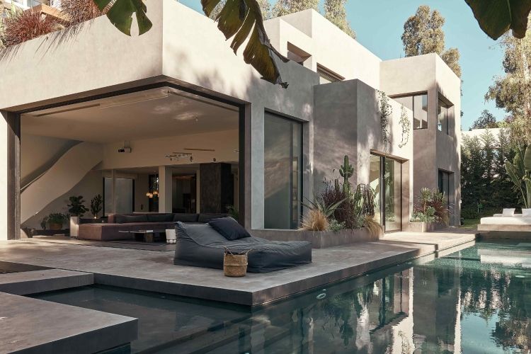 Pool view of Soul House