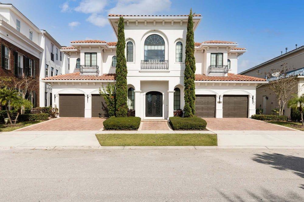 Reunion Resort 5000 facade. 11 bedroom vacation rental in Orlando Florida