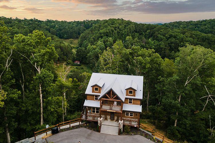 6 bedroom cabins in Pigeon Forge