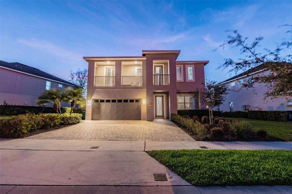 7744 FAIRFAX DRIVE 5 bed.jpeg