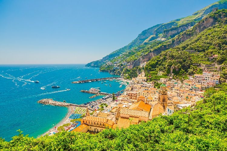 Amalfi coast in May best time to visit