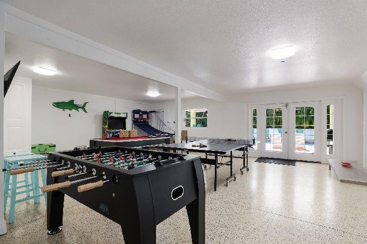 Anna Maria 174 games room