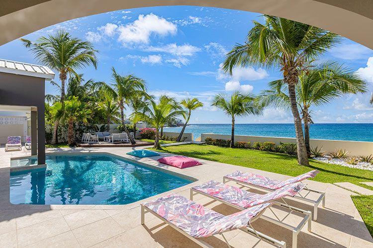 Beach Secrets vacation rentals near Simpson Bay
