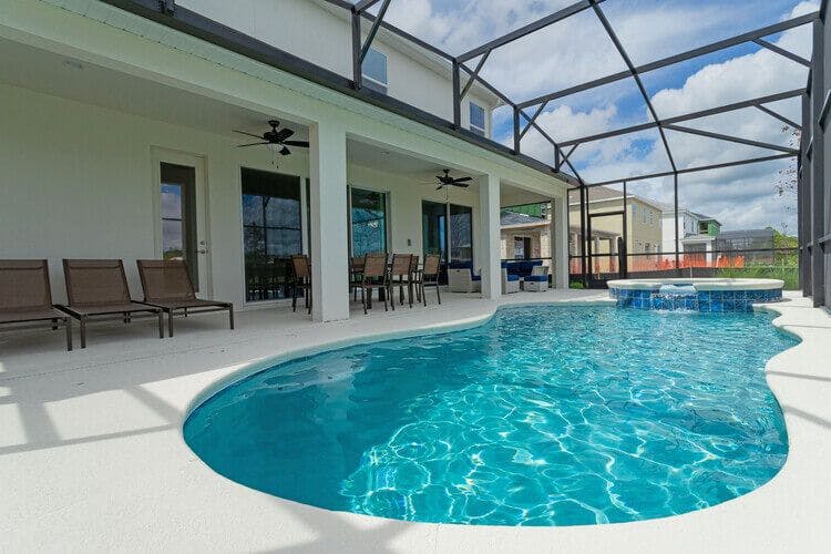 Private pool cage at Bella Vida Resort 176