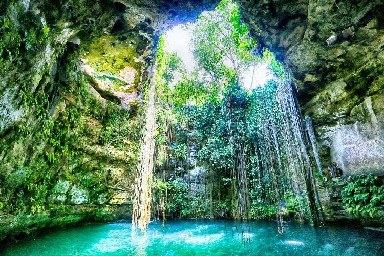 Best time to visit cenotes Mexico