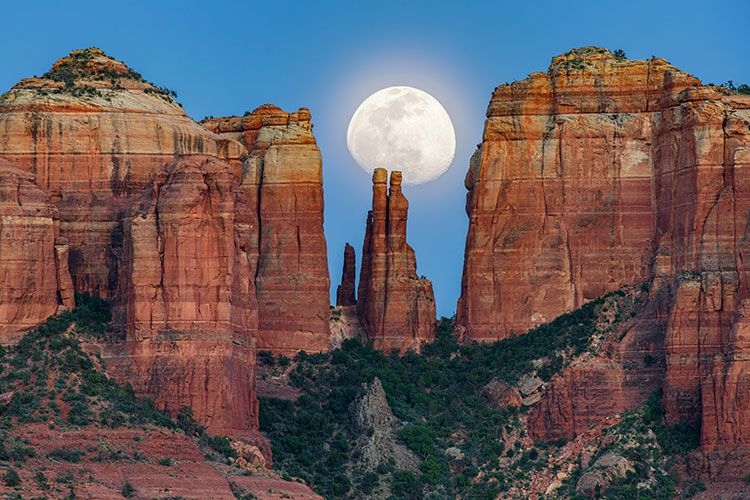 Cathedral Rock moonrise