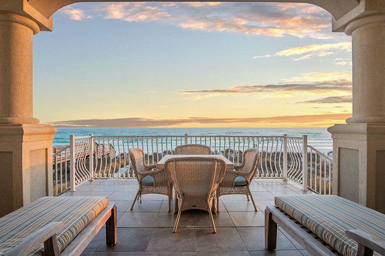 Destin 542 Vacation rentals near HarborWalk Village