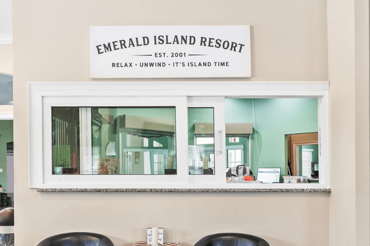 Emerald Island Resort relax
