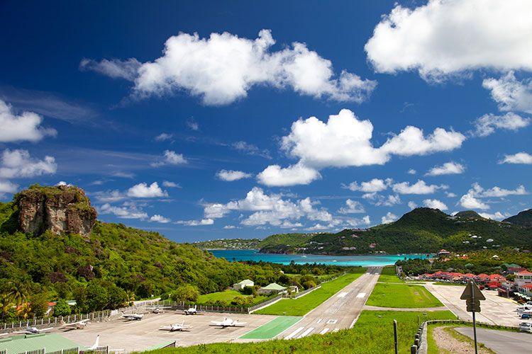 Getting to and around St Barts.