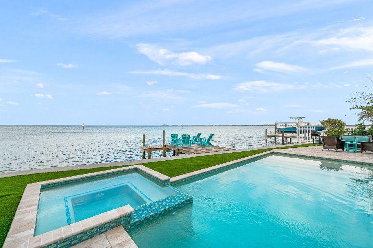 Holmes Beach 171 4 bedroom villas