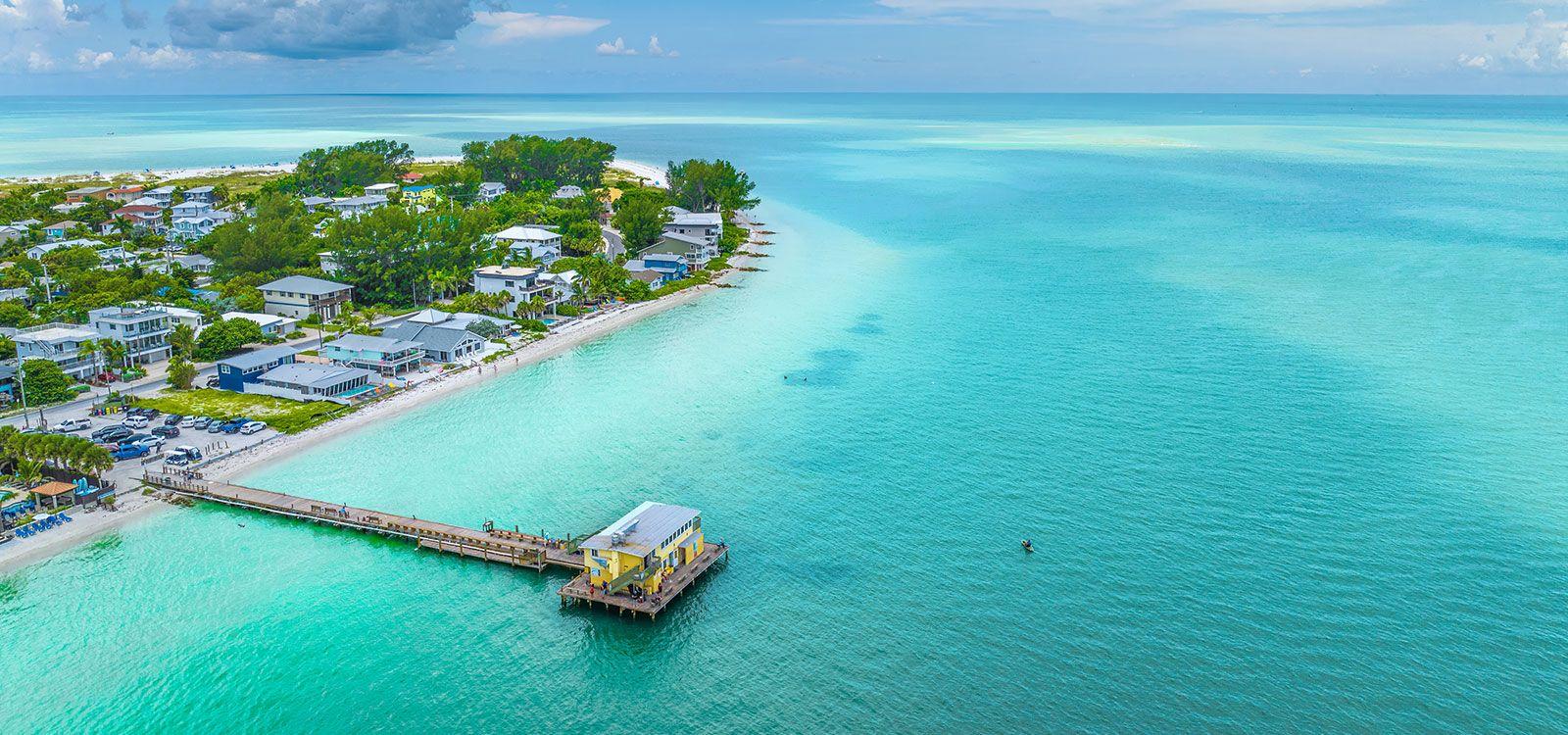 Holmes Beach 2 bedroom condos, coastal scenery, Top Villas