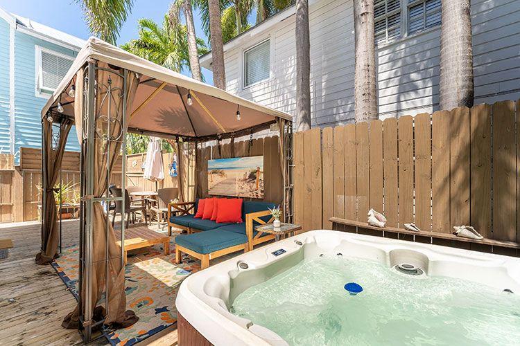 Key West 12 Vacation rentals near Duval Street