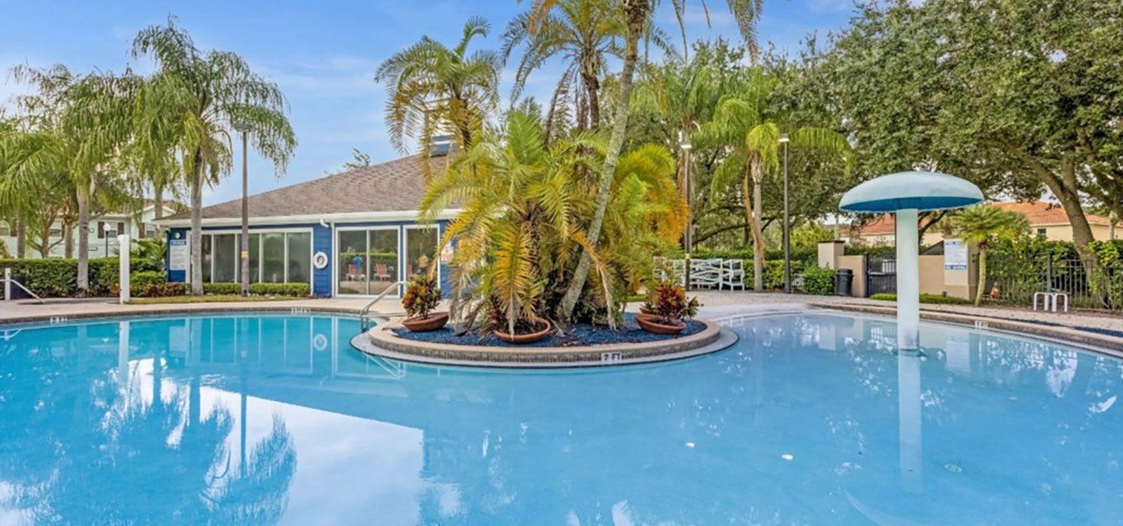 Lucaya Village 4 bedroom townhomes, Top Villas