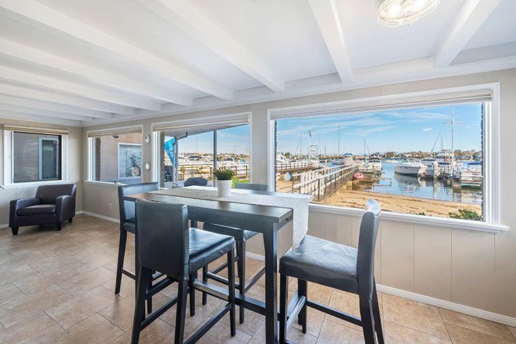 Newport Beach 128 3 bedroom condos in California