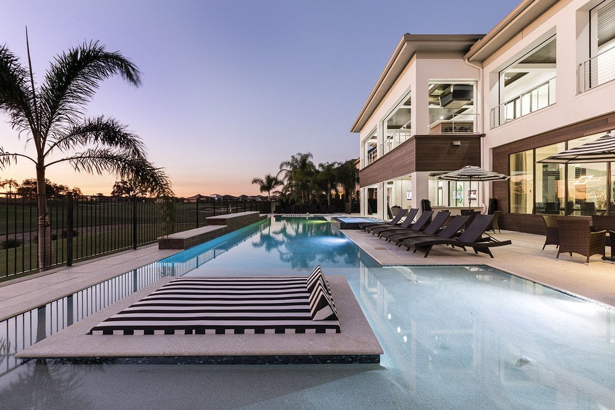 Orlando villas and holidays Reunion Resort 13000 pool
