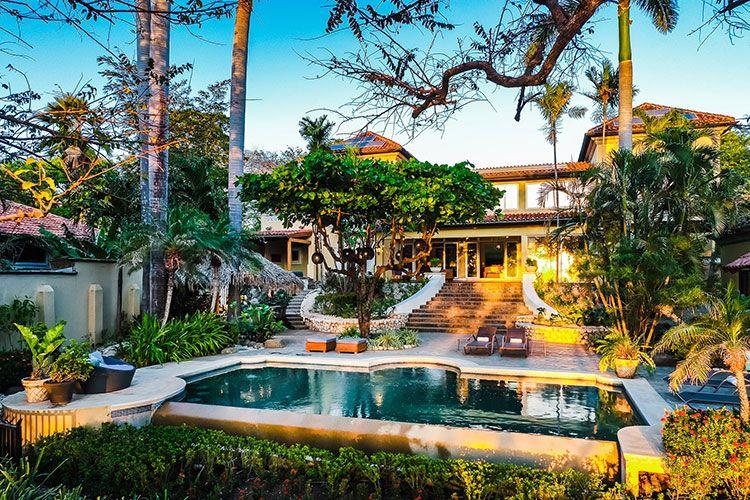 Playa Langosta 5 Vacation Rentals for large groups