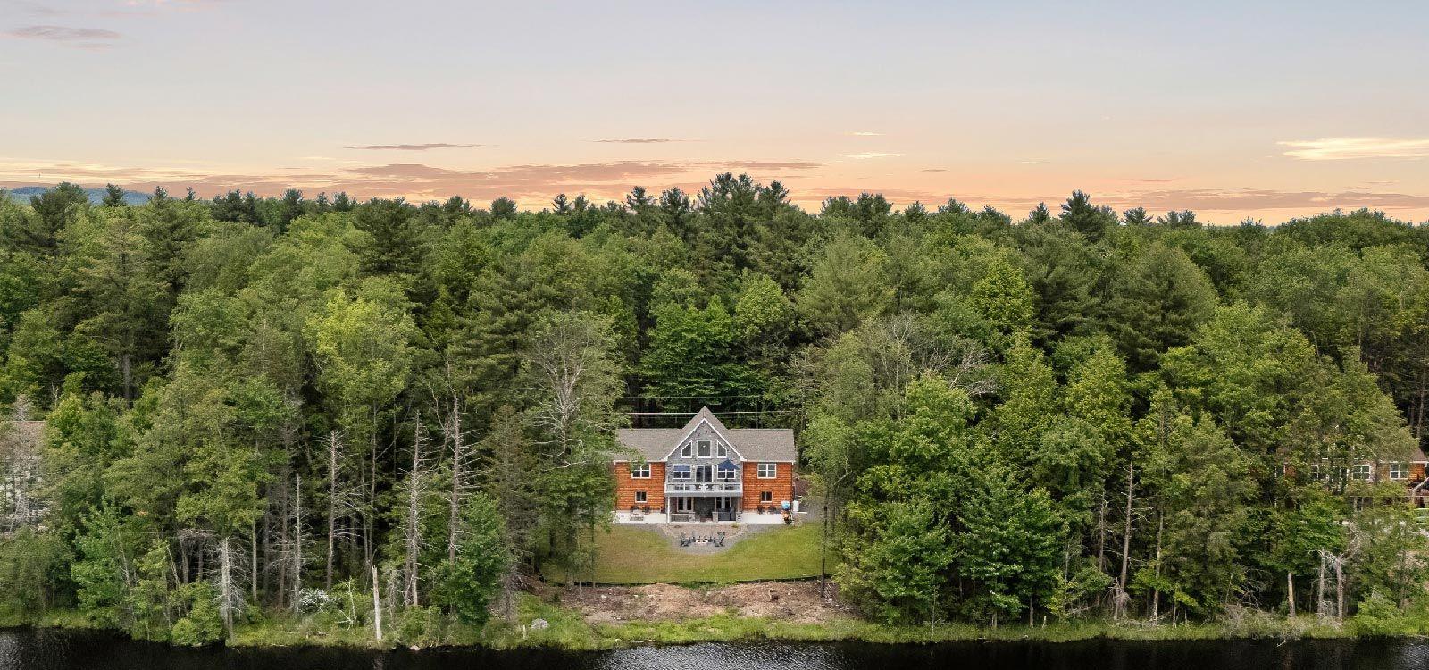 Pocono-Lake-6-Pennsylvania-large-group