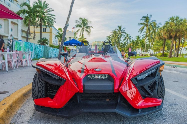Polaris-Slingshot.jpg