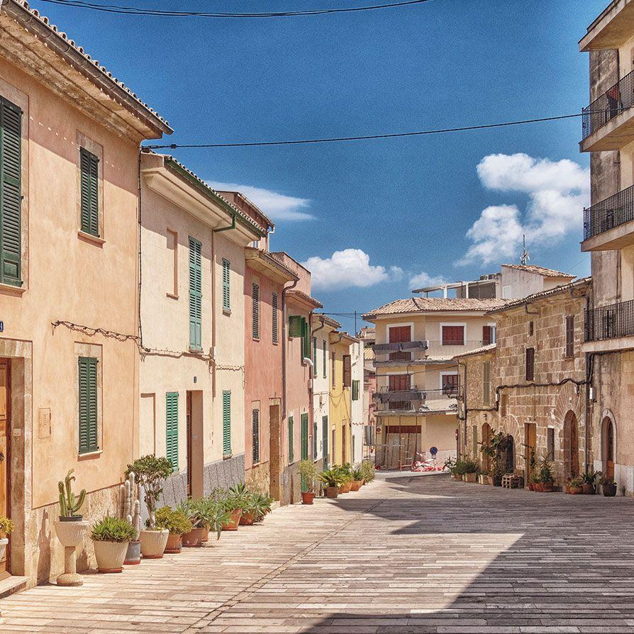 Property manager in Alcudia